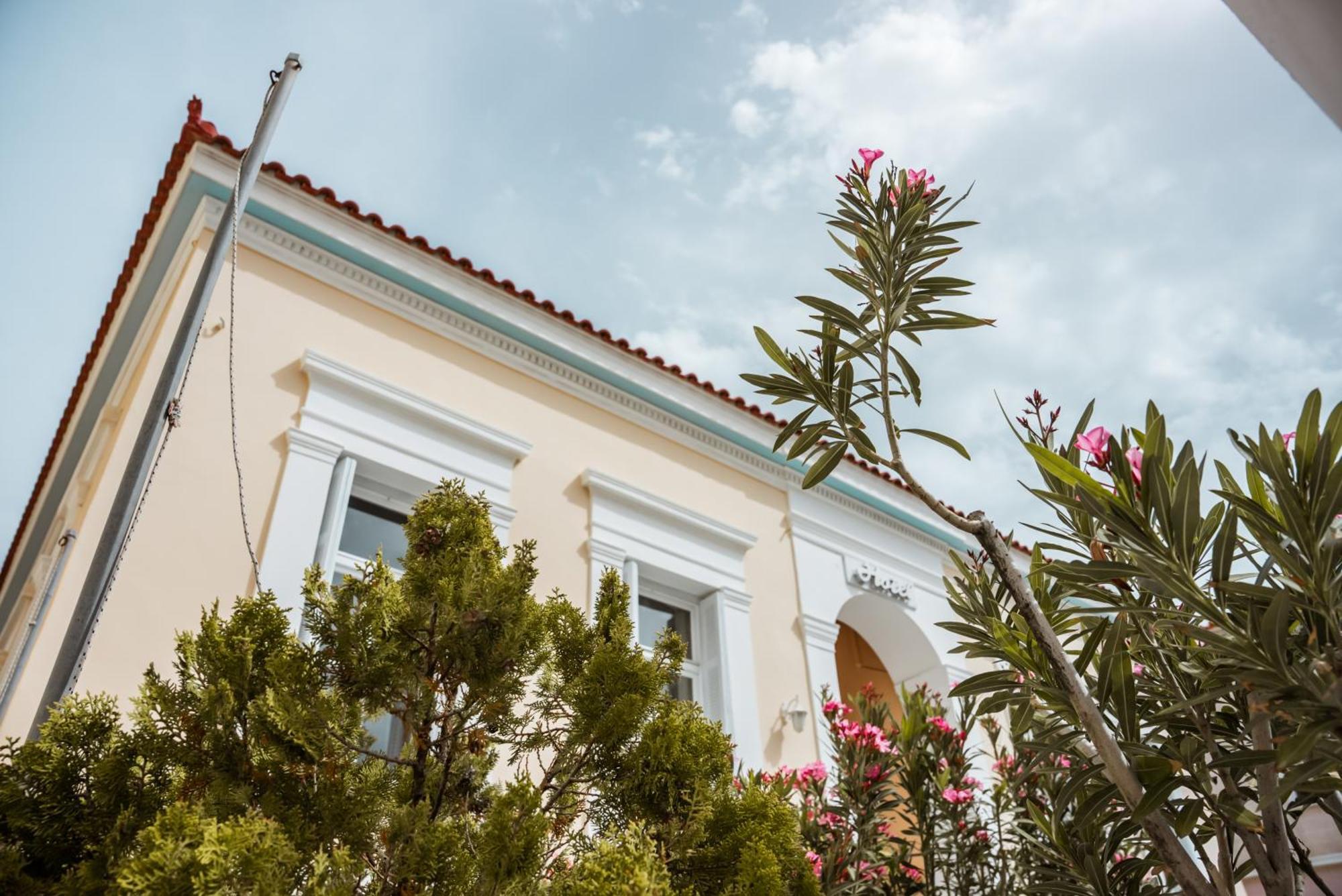 Archontiko Hotel Eleni Ándros Buitenkant foto