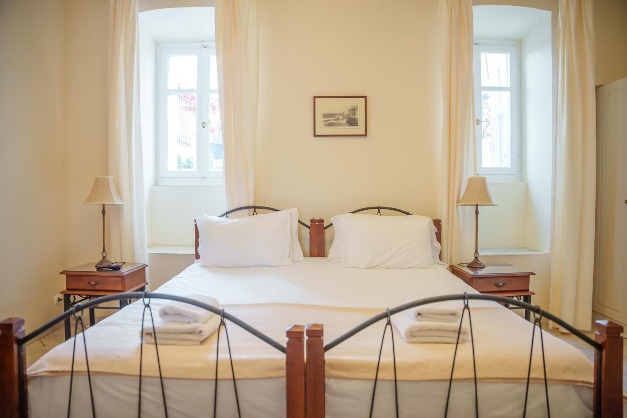 Archontiko Hotel Eleni Ándros Kamer foto
